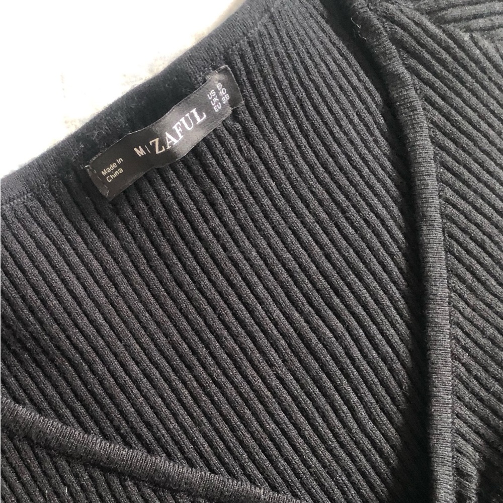 🖤ZAFUL Black Ribbed Ruffle Crop Top Small 🖤 - Picture 2 of 9
